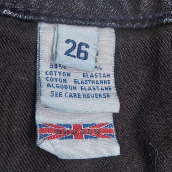 J776 EUC Hudson Dark Wash Capri  Cuffed size 26 - Picture 6 of 9